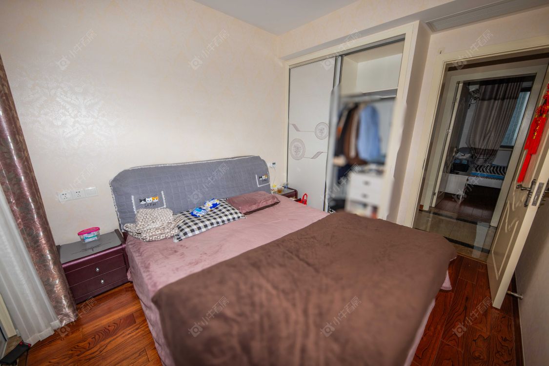 苏州吾悦华府在售二手房源室内图_小牛看房