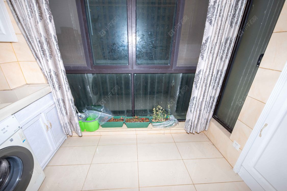 苏州吾悦华府在售二手房源室内图_小牛看房