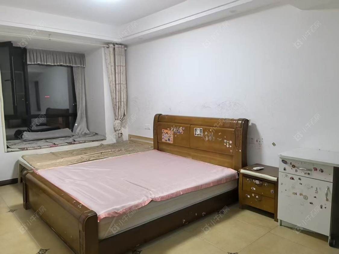 苏州吾悦华府在售二手房源室内图_小牛看房