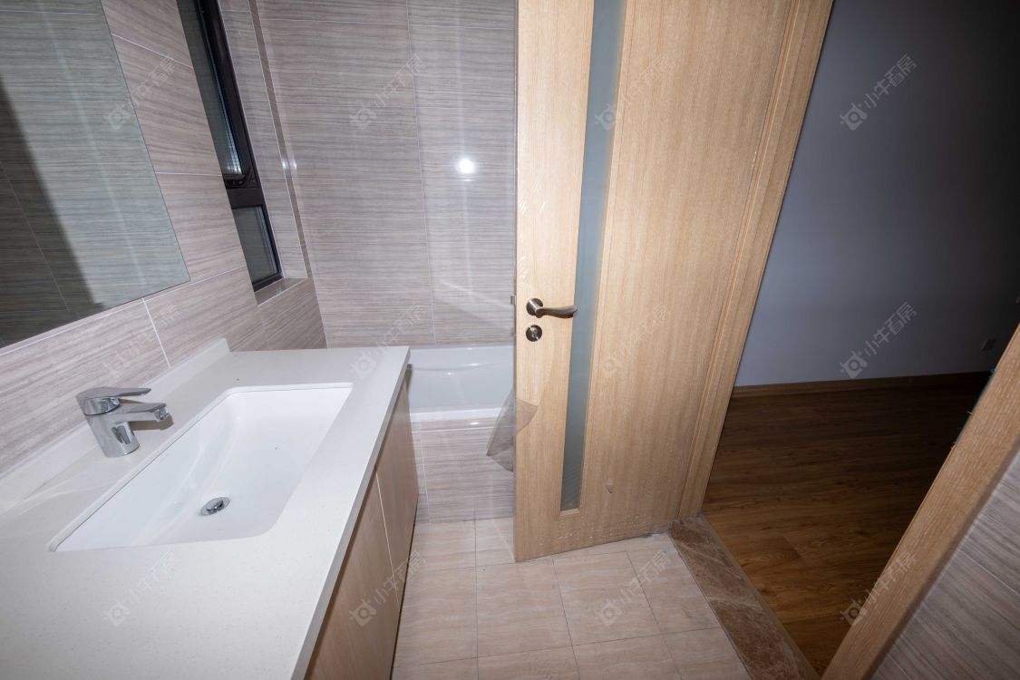 苏州中南樾府在售二手房源室内图_小牛看房