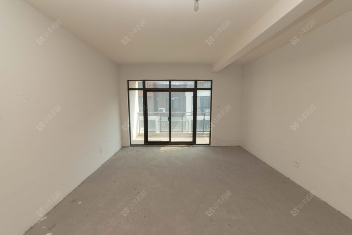 苏州金凤凰温泉逸墅在售二手房源室内图_小牛看房