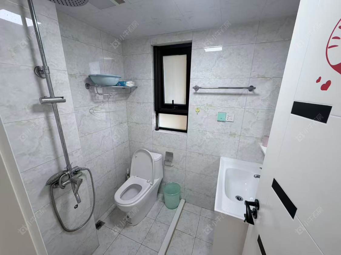 苏州吾悦华府在售二手房源室内图_小牛看房