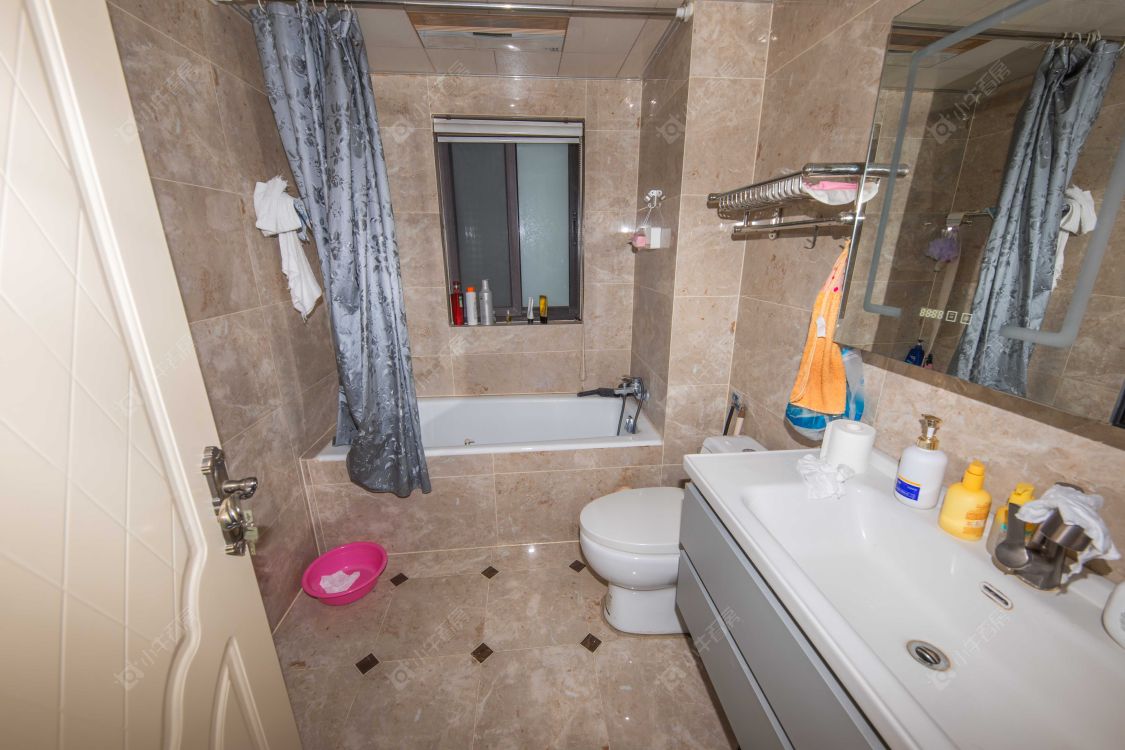 苏州吾悦华府在售二手房源室内图_小牛看房