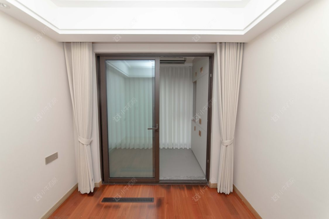 苏州金茂滨湖名邸在售二手房源室内图_小牛看房