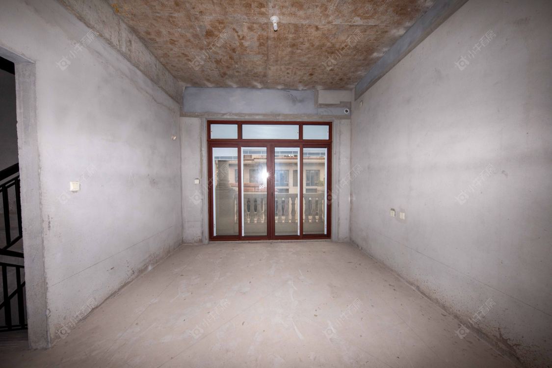 苏州莱顿小镇(别墅)在售二手房源室内图_小牛看房