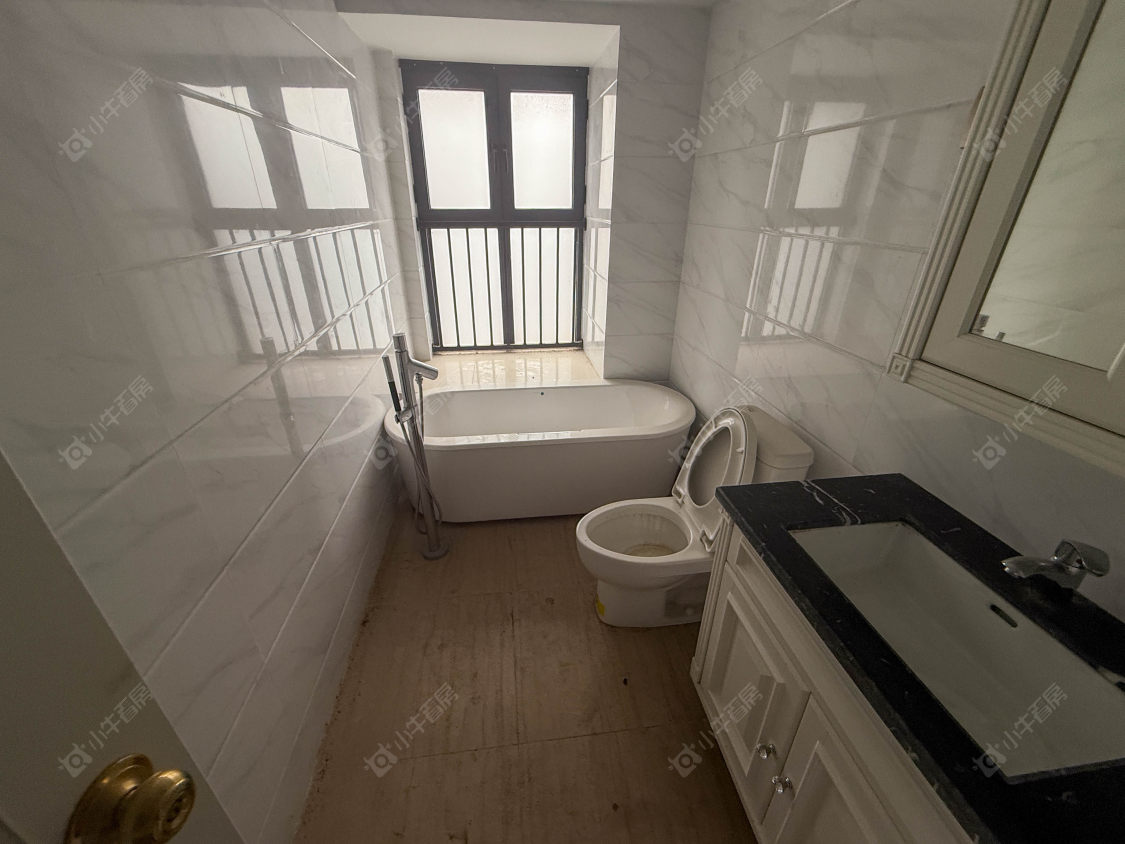 苏州碧桂园翡翠湾(三期)在售二手房源室内图_小牛看房