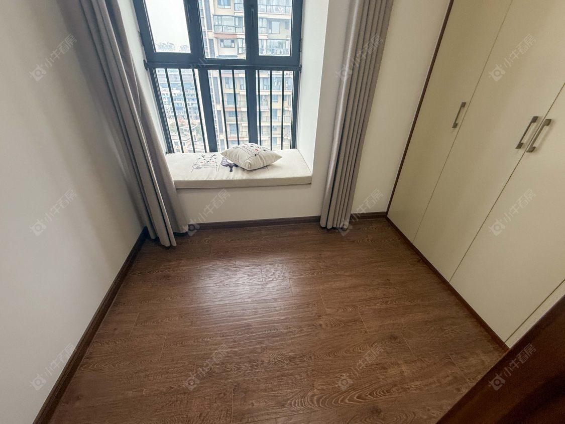 苏州碧桂园翡翠湾(三期)在售二手房源室内图_小牛看房