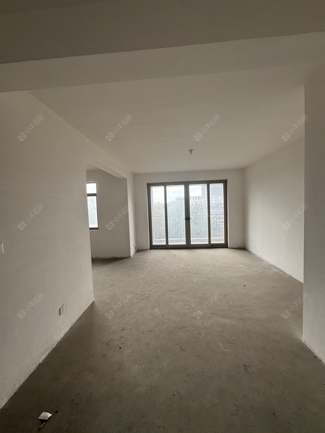 苏州中联皇冠在售二手房源室内图_小牛看房